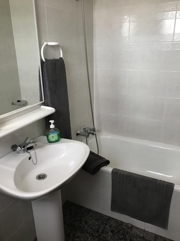Hostal El Violi Cardona Ngoại thất bức ảnh